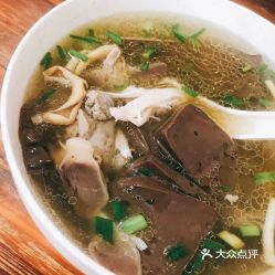 南京鄉村老雞湯面館的小雜湯 一碗暖心的地道風味